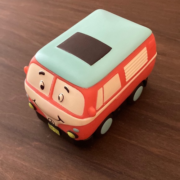 My B Toys Battat Pull Back Groovy Van Mini Wheeee-ls! Car Van - Picture 1 of 9